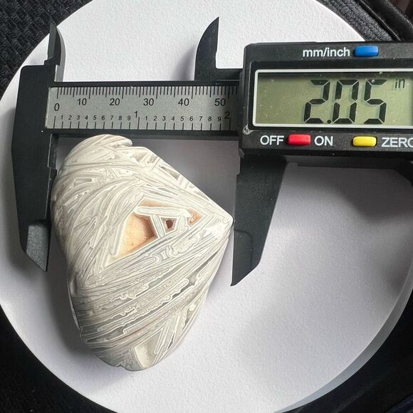 Mexican White Lace Agate Druzy Heart Carving‎ (5) - Picture 9 of 10